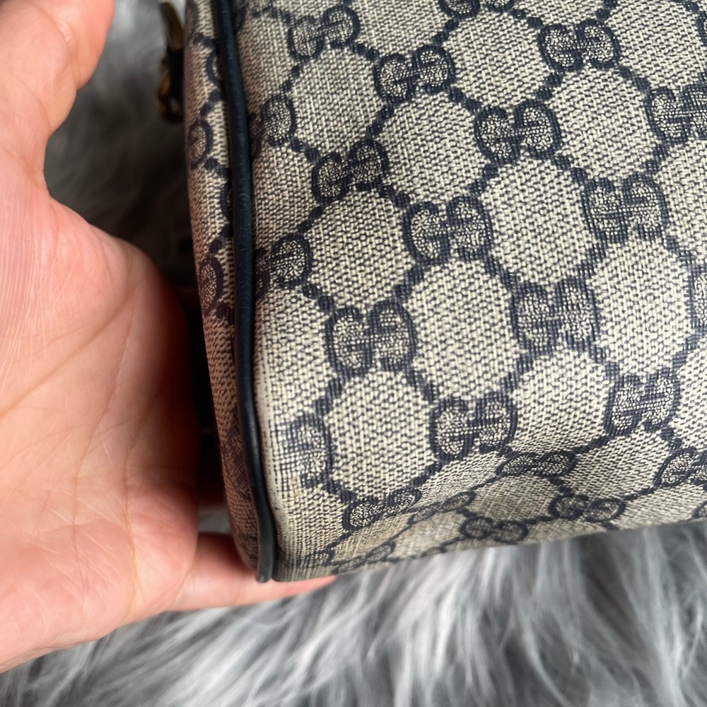Authentic vintage Gucci web sherry line crossbody bag 89.02.017 (NW413) - Picture 8 of 16